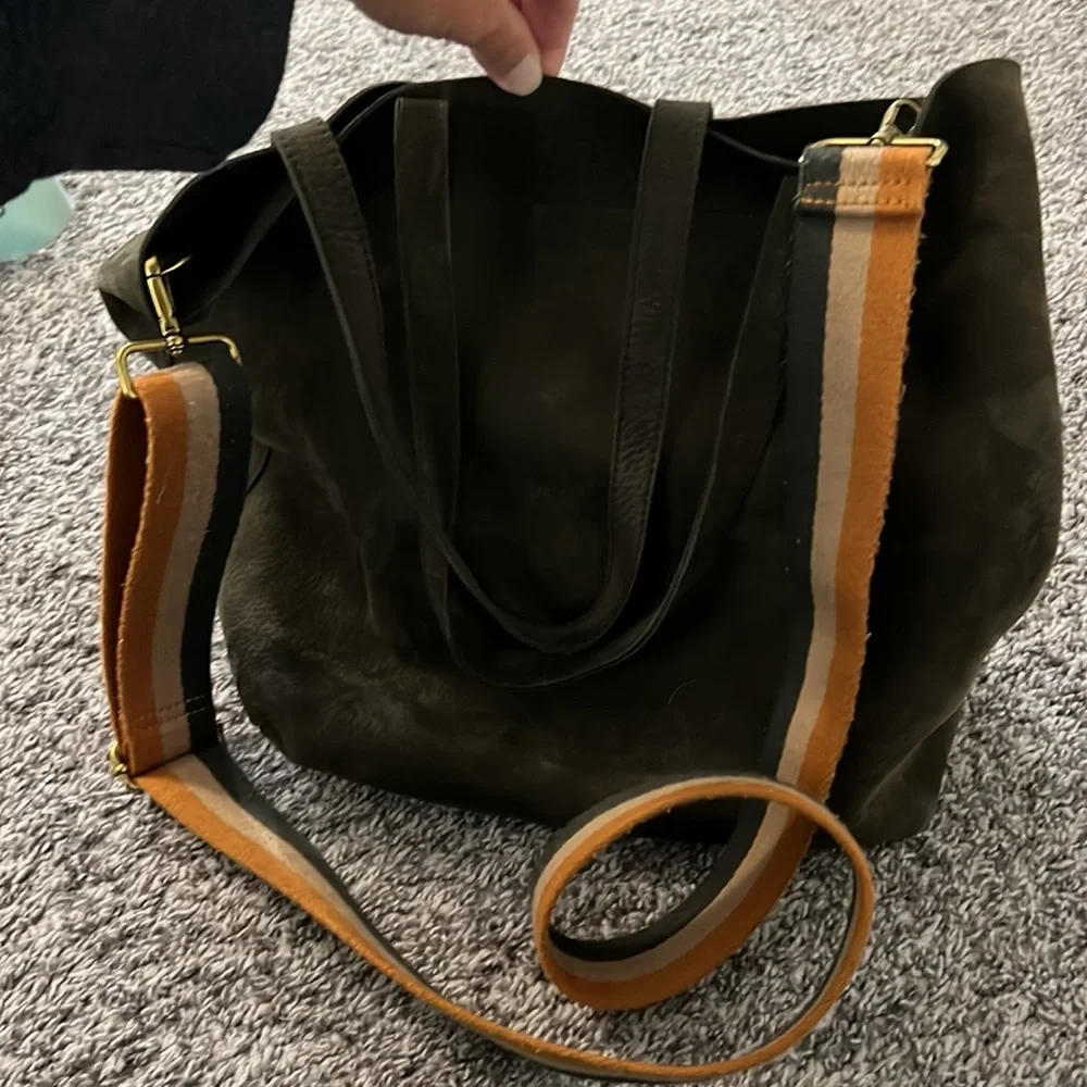 Madewell purse with strap - Picture 2 of 5